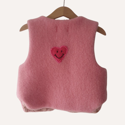 Vintage wollen gilet met groot hart, maat 98/104 - Afbeelding 3